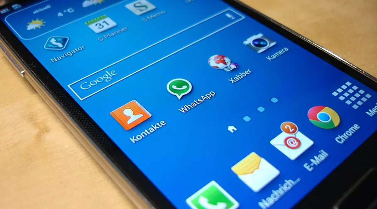 Ghid în caz de furtună. Cum te poate ajuta tehnologia. Aplicații și gadgeturi ce pot fi utile. Smartphone