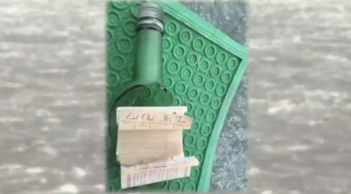 O sticlă ce conţinea un mesaj vechi de 40 de ani, aruncată în Oceanul Pacific a fost RECUPERATĂ în ALASKA! Ce scria pe bilet?