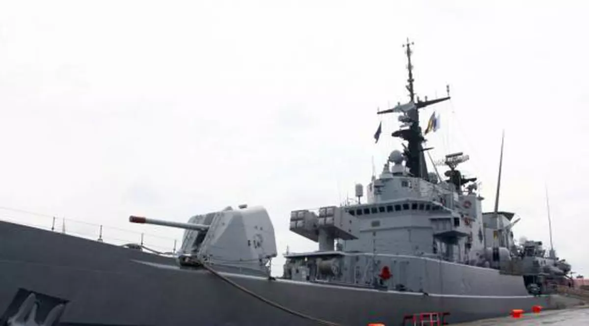 NAVE de război vor împânzi Mediterana