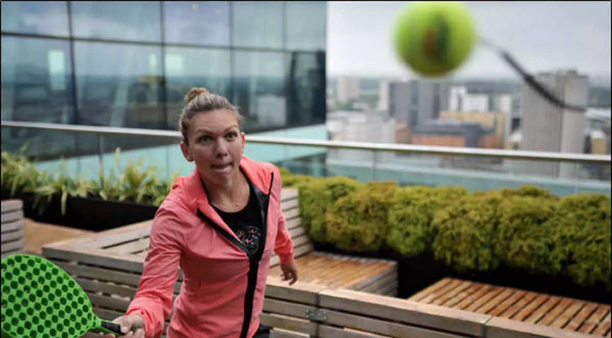 Halep joacă și se joacă la Birmingham. Meciul de dublu, suspendat / GALERIE FOTO&VIDEO