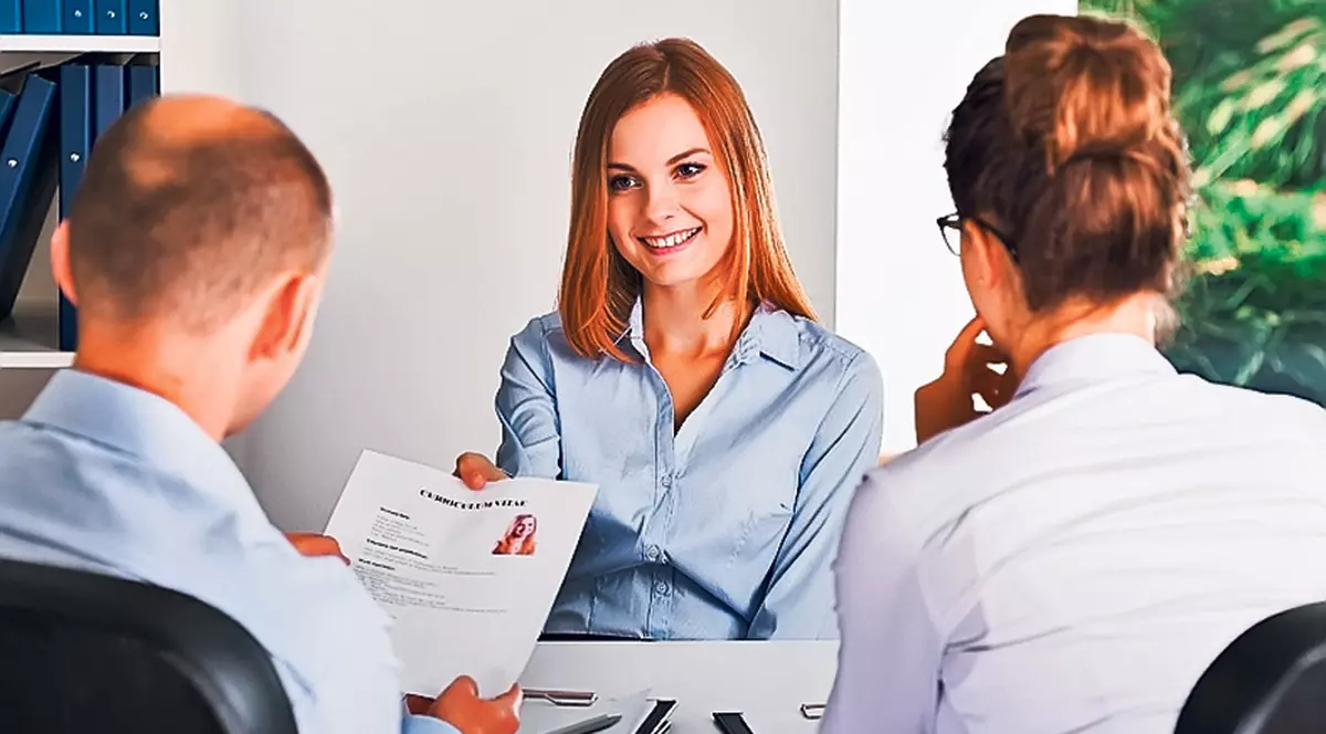 Fonduri pentru tineri! Angajează un proaspăt absolvent și ți-l plătește statul