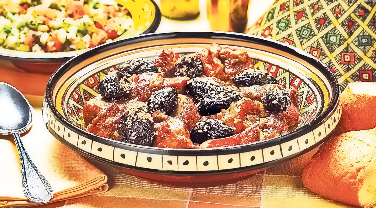 Rețetele bunicii: Mâncare de prune uscate