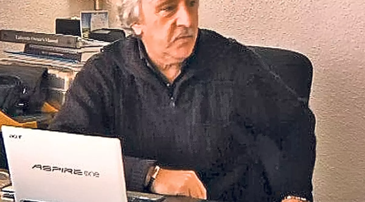 Îşi sperie angajaţii cu detectorul de minciuni