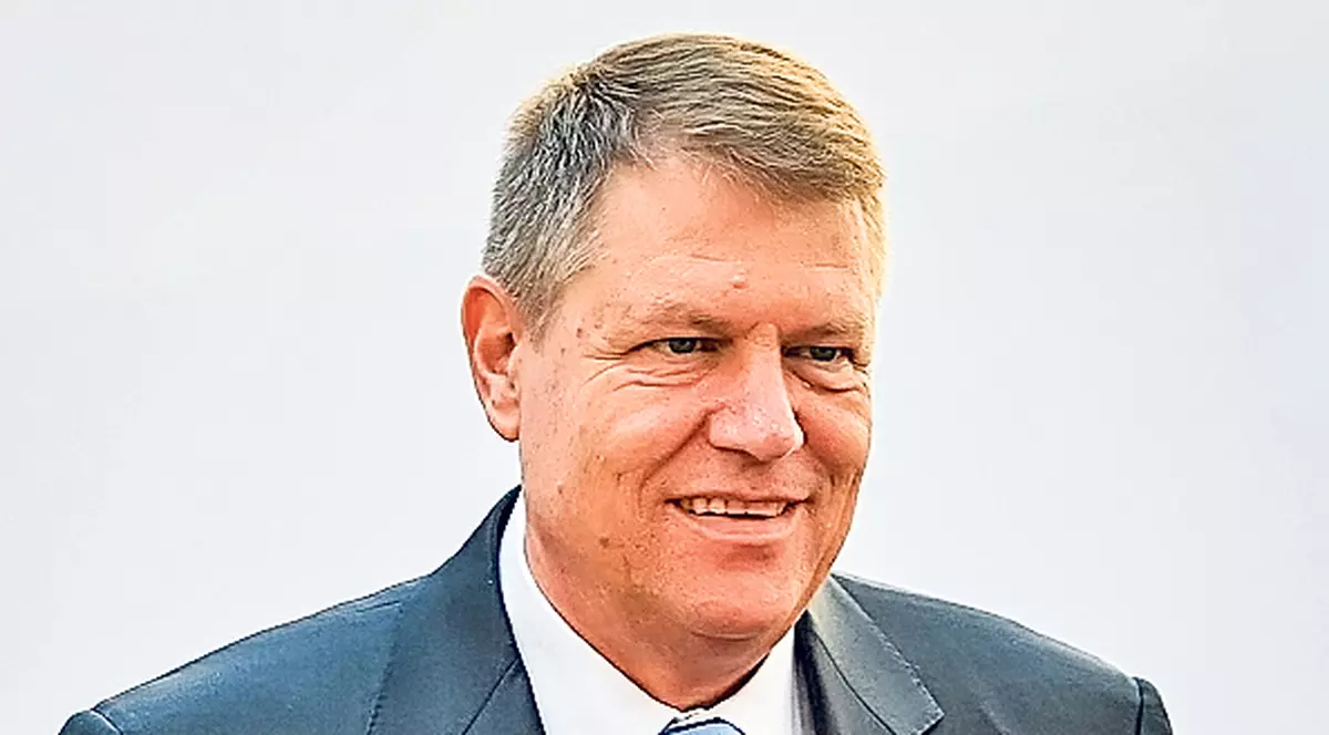 SUPER BOLIDUL LUI IOHANNIS. Vezi aici ce știe să facă NEBUNIA DE MAȘINĂ pe care o va conduce PREȘEDINTELE