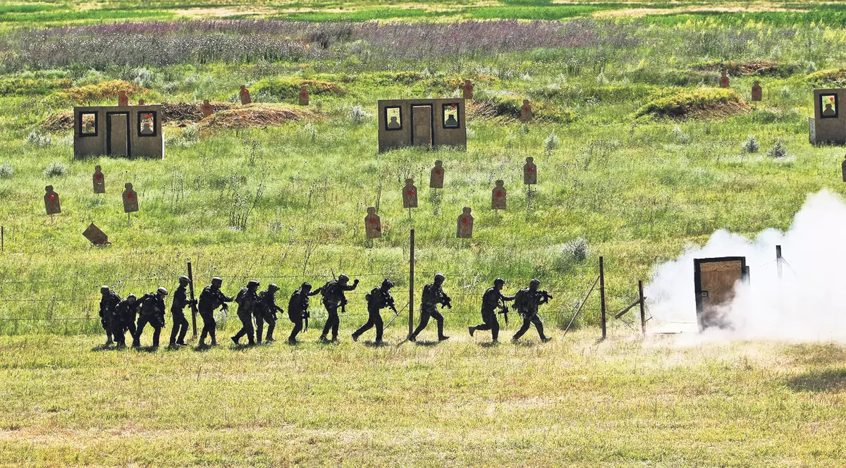 Cei 1.000 de soldaţi care pot schimba soarta unui război