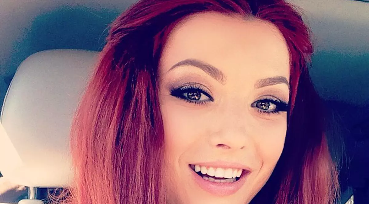 Elena Gheorghe arată ca o adolescentă când nu se machiază. Imagine de mii de like-uri