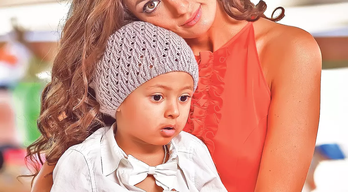 Anchetă socială acasă la cântăreața Claudia Pavel