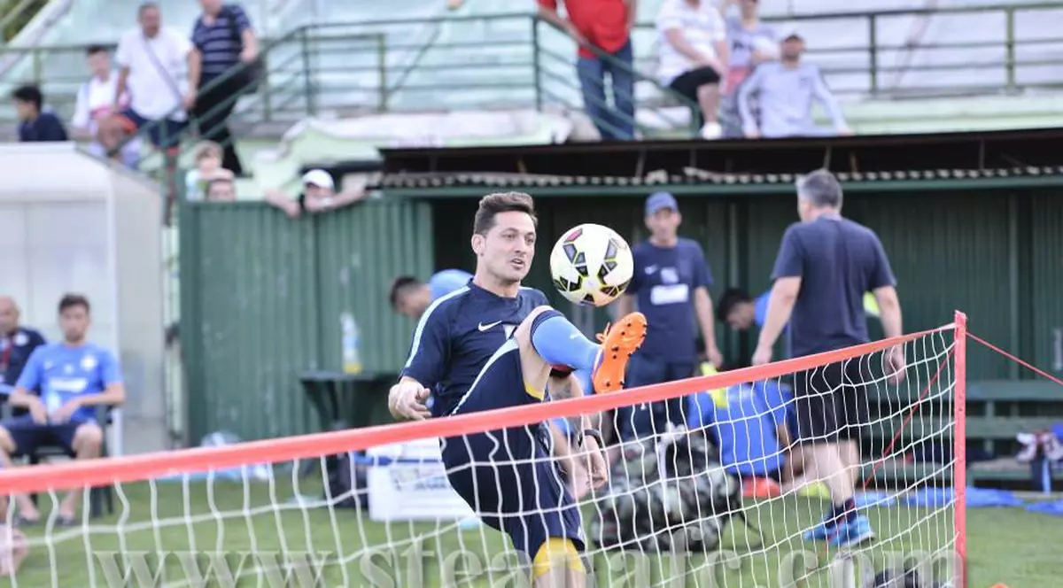 I-a ”omorât” cu zâmbetul pe buze! Rădoi, campion la tenis cu piciorul