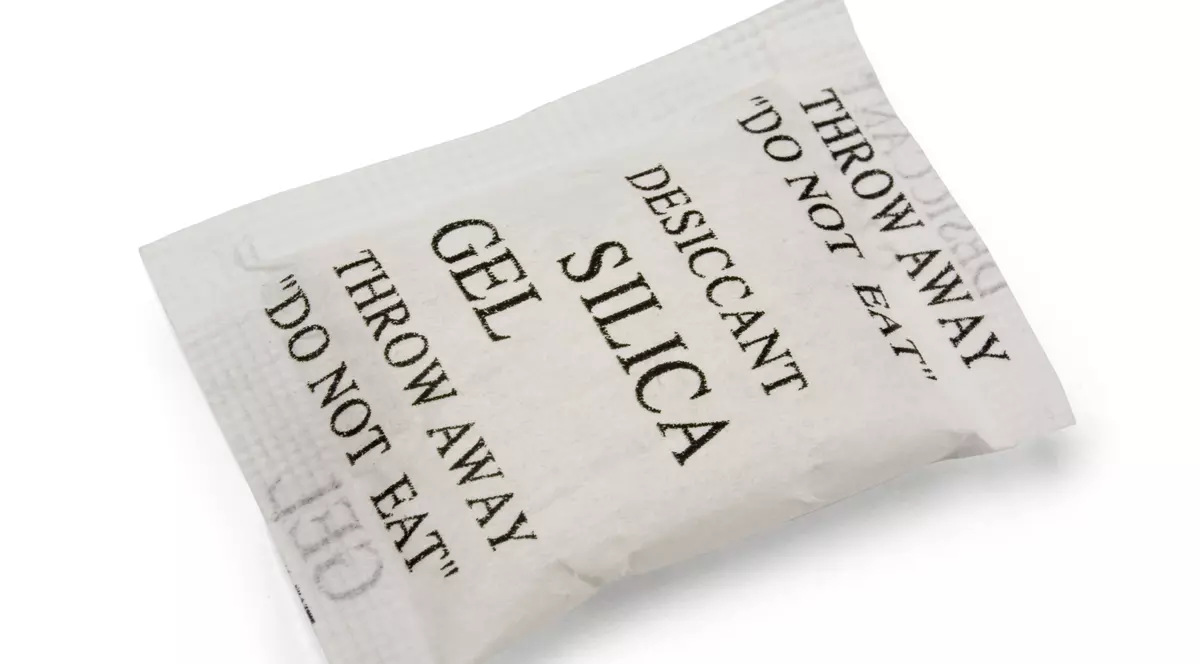 14 lucruri pe care le poți face cu pliculețele de Silica Gel
