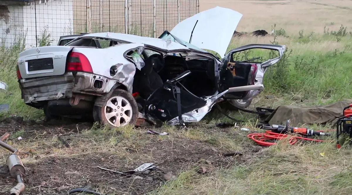 Doi morți într-un accident produs pe varianta Buzăului | FOTO