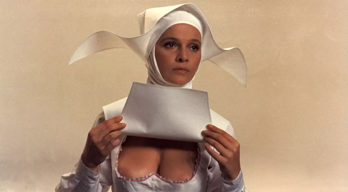 Doliu în cinematografia italiană! A murit regina comediilor erotice | FOTO