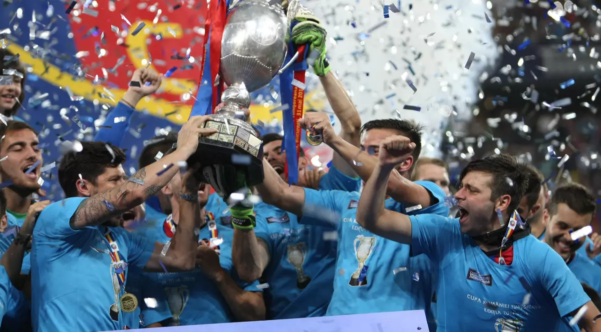 Liga I la fotbal o ia la trap! ^Sezonul fotbalistic intern se deschide la Voluntari și la Giurgiu
