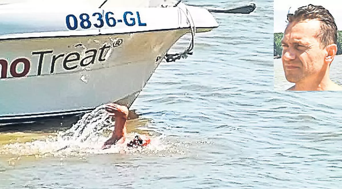 A înotat fără oprire 10 ore | Antrenamente intense în Dunăre pentru românul care vrea să traverseze Canalul Mânecii