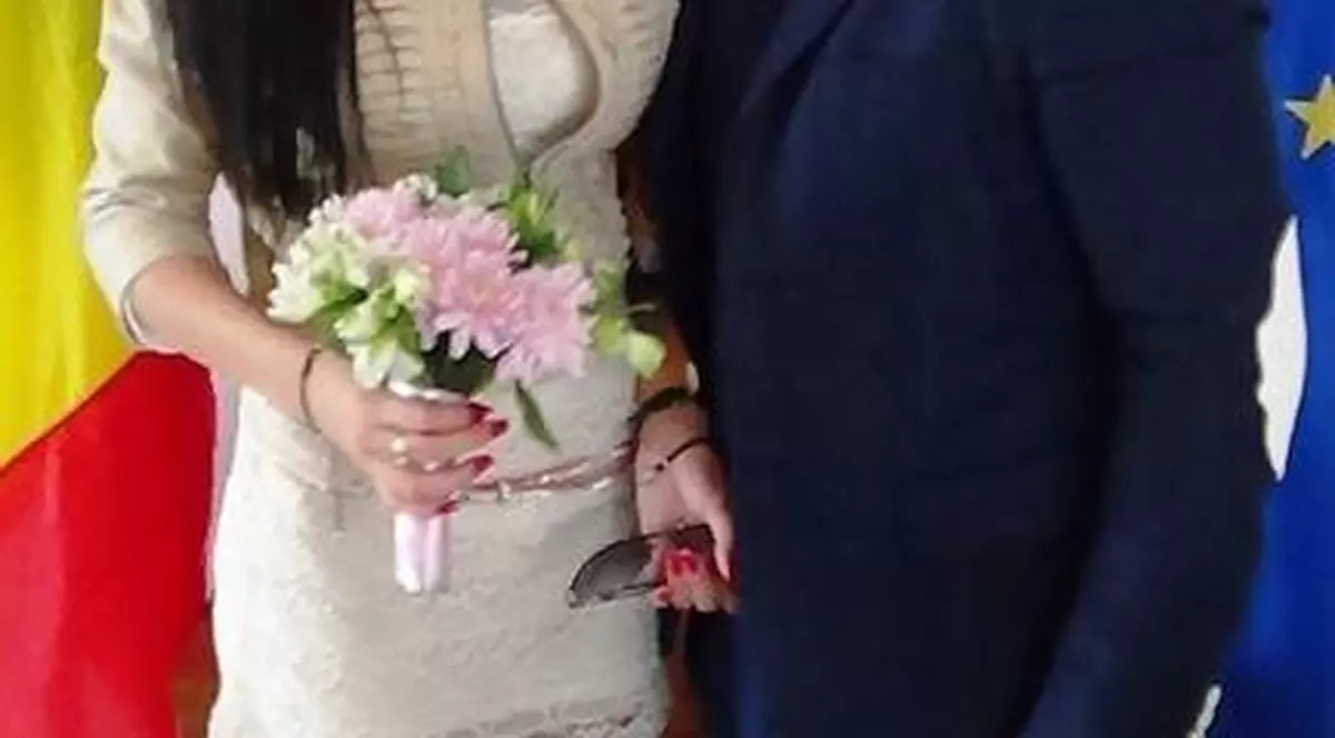 O vedetă de la noi, UMILITĂ de propriul soț: ”Mă punea în genunchi și mă bătea”