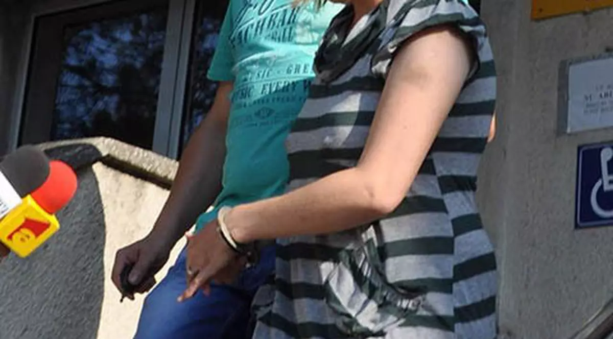 Femeia care şi-a eviscerat bebeluşul i-a şocat pe judecători. A povestit în detaliu crima oribilă