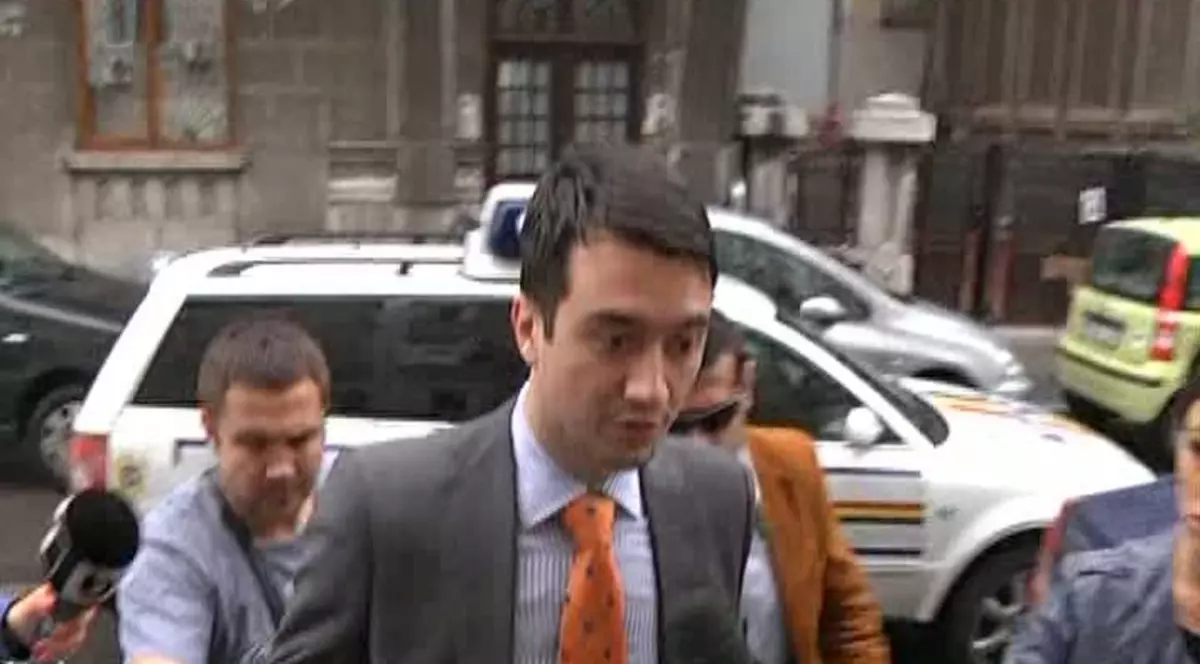 Banii l-au scăpat de pușcărie pe nepotul lui Băsescu! Dragoș a plătit cauțiune de 10.000 de lei