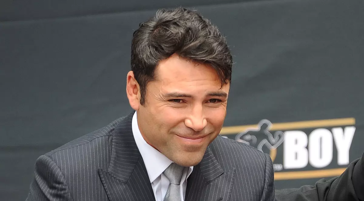 Legendarul Oscar De La Hoya se ia de Mayweather: ”Aparține trecutului!”
