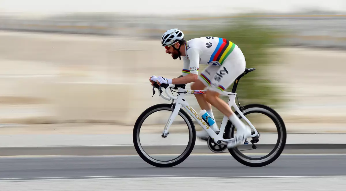 Recordul orei a fost spulberat. Wiggins a dat kilometrajul peste cap