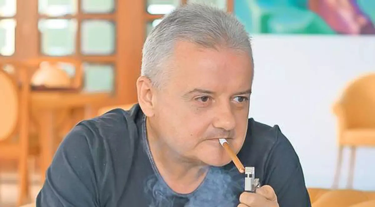 Fostul soț al Monicăi Gabor nu mai este singur! Ea e bruneta lui Irinel Columbeanu. Foto în articol