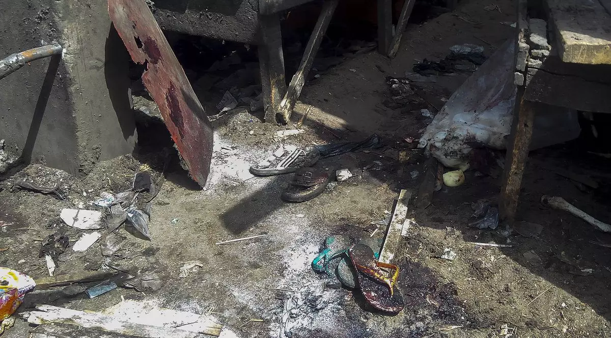 CUTREMURĂTOR! 20 de morți și 50 de răniți într-un atac sinucigaș comis de o COPILĂ KAMIKAZE