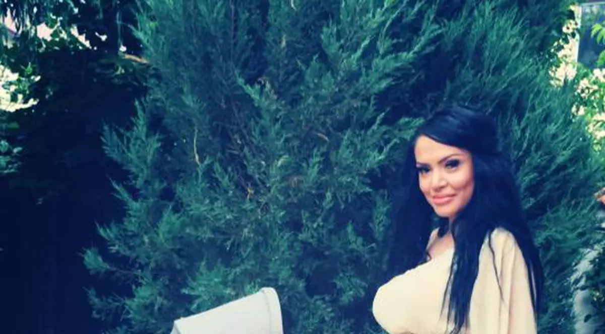 Andreea  Mantea face lumină în relația cu FOSTUL IUBIT: "Nu și-a văzut COPILUL și NICI NU O SĂ-L VADĂ"