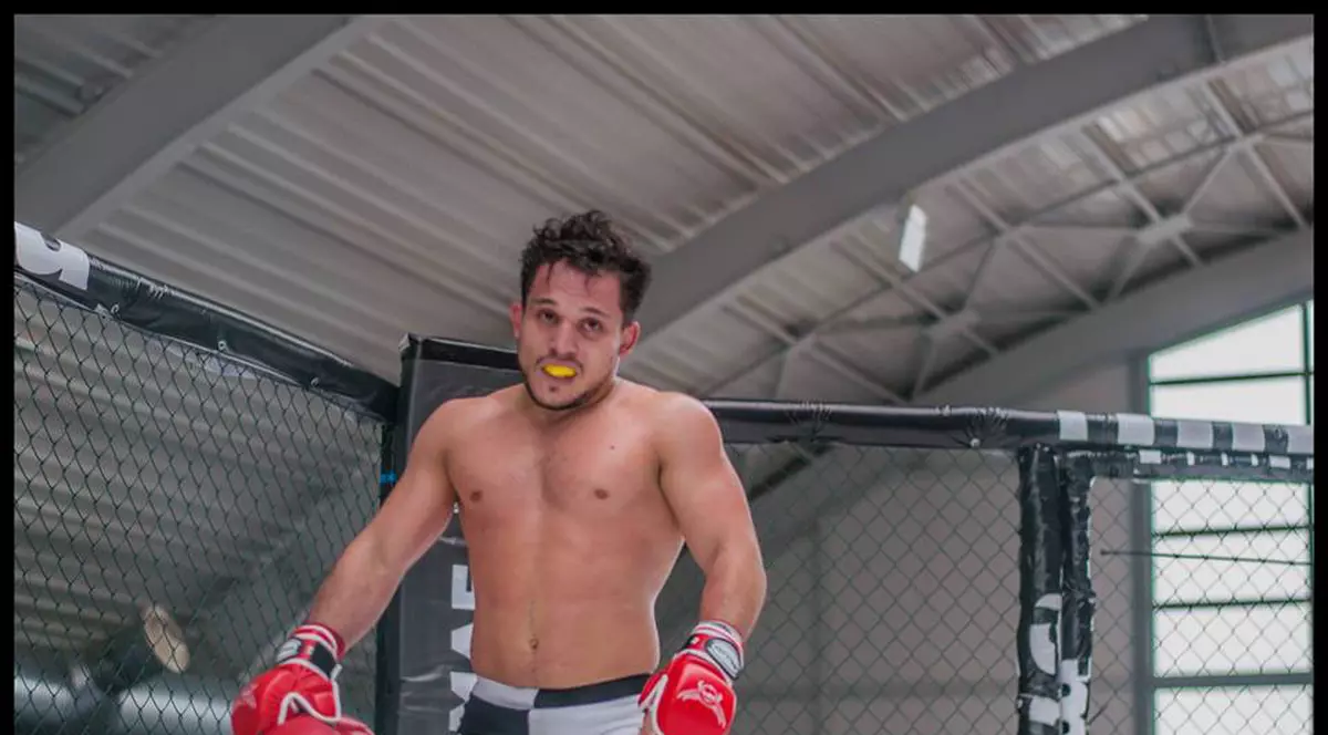 Luptătorul Virgil Munteanu, ”piticul” atomic care s-a bătut în cușcă, la competițiile de MMA