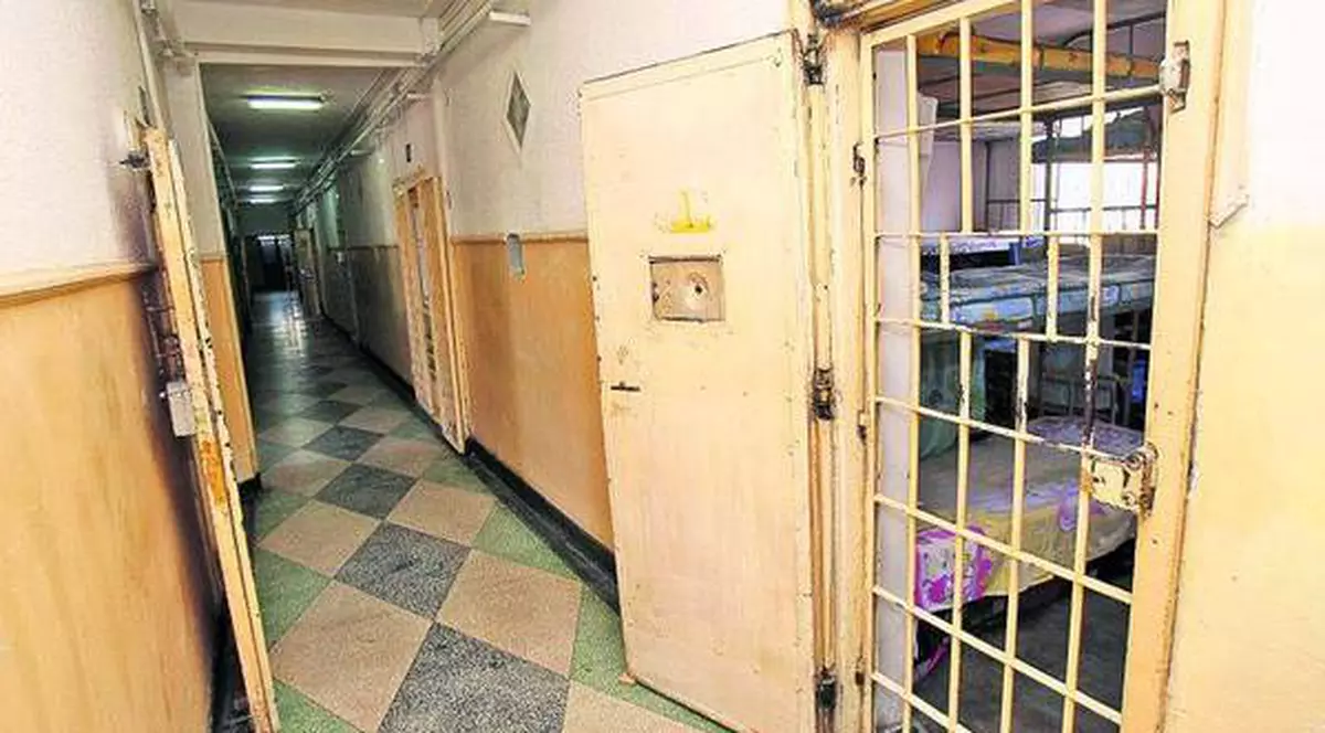 Vin vremuri grele pentru infractori! Corupții riscă închisoarea pe viață și confiscarea totală a averii