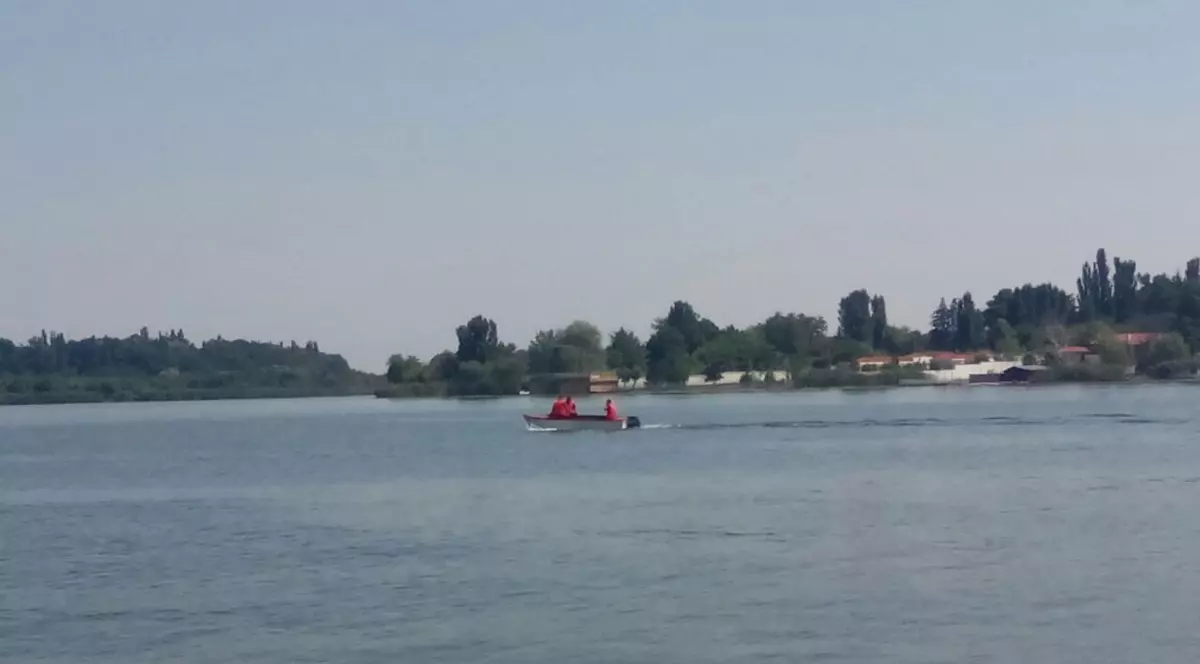 Accident cumplit pe lacul Snagov: cinci persoane au ajuns la spital, iar o alta a dispărut