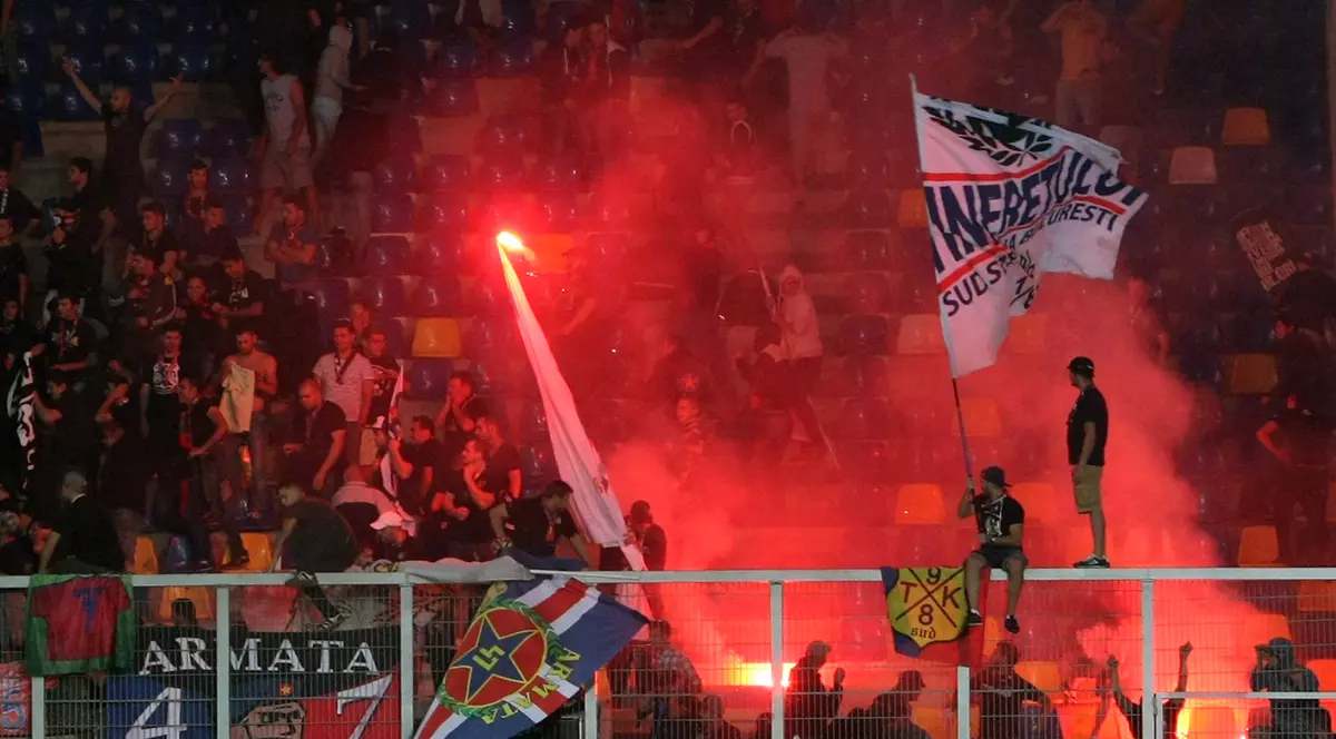 Fanii Stelei au luat iar FOC: "Nu vom fi prezenţi la meciurile numitei FCSB!"