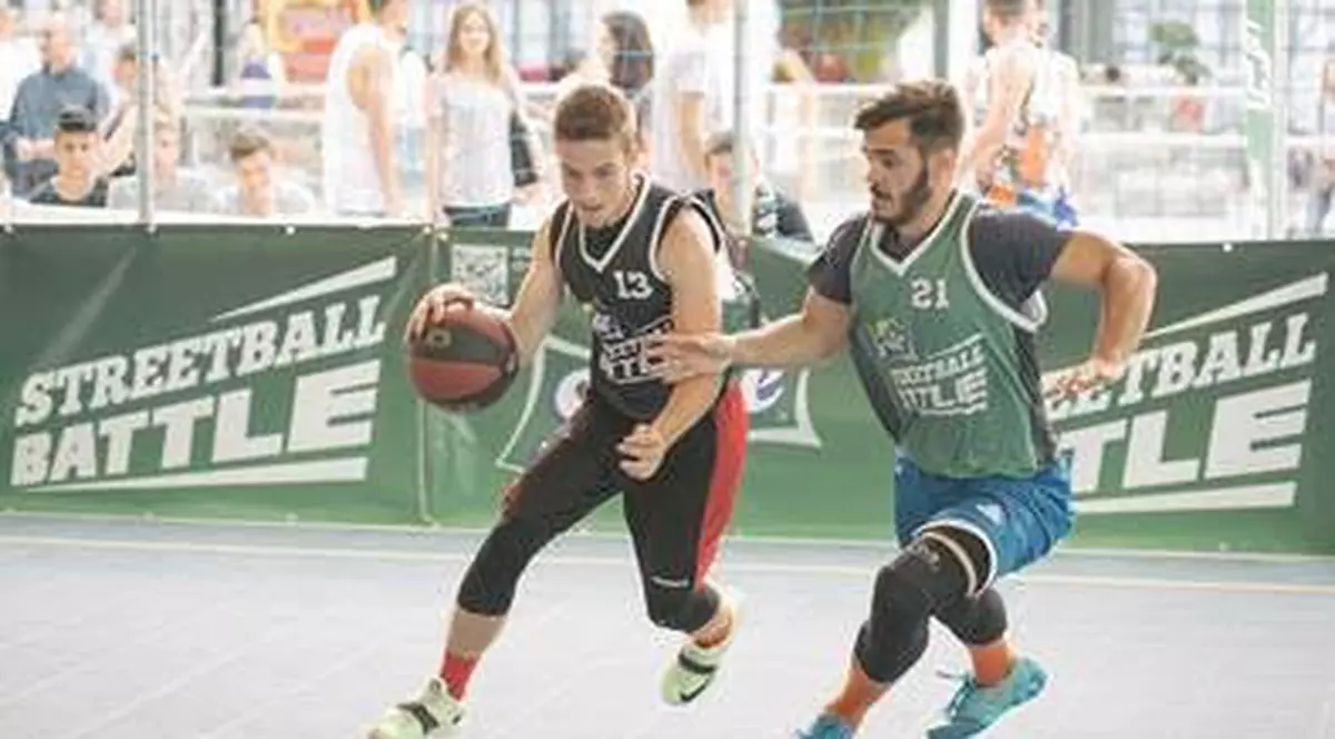 Atenție, liceeni la înălțime! Joi și vineri în Piața Universității