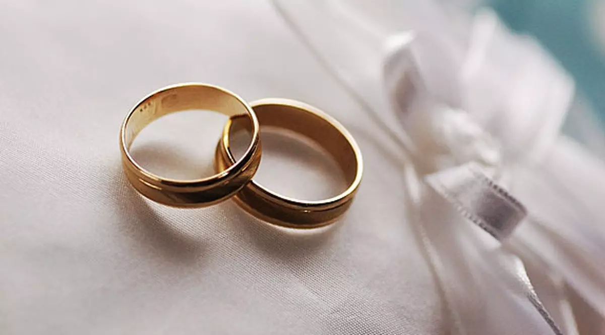 Doi bătrâni au decis să se căsătorescă dintr-un motiv incredibil: "Nu suntem homosexuali"