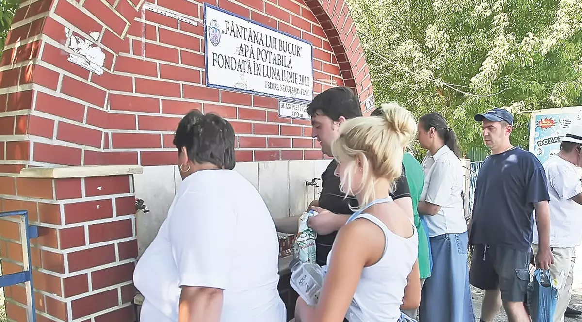 Cea mai bună băutură: apa de izvor, gratis!