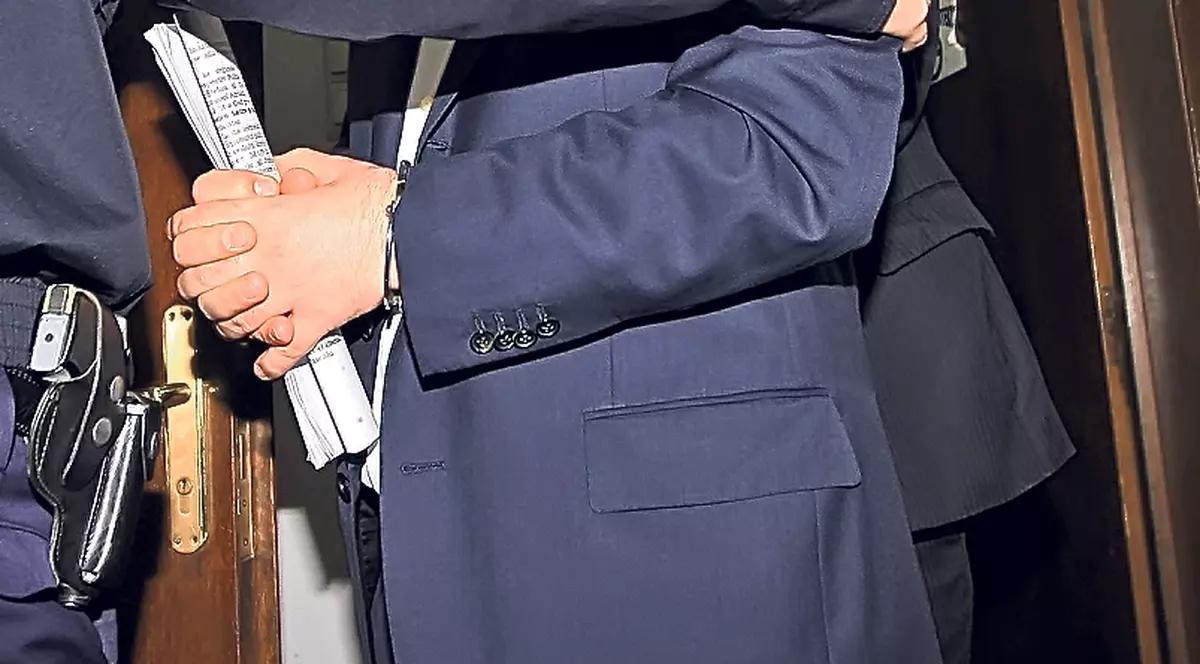 Vanghelie «Naturalu’»! Încercând să obțină eliberarea, primarul arestat și-a comparat nefericit atitudinea cu puritatea brânzei de oaie