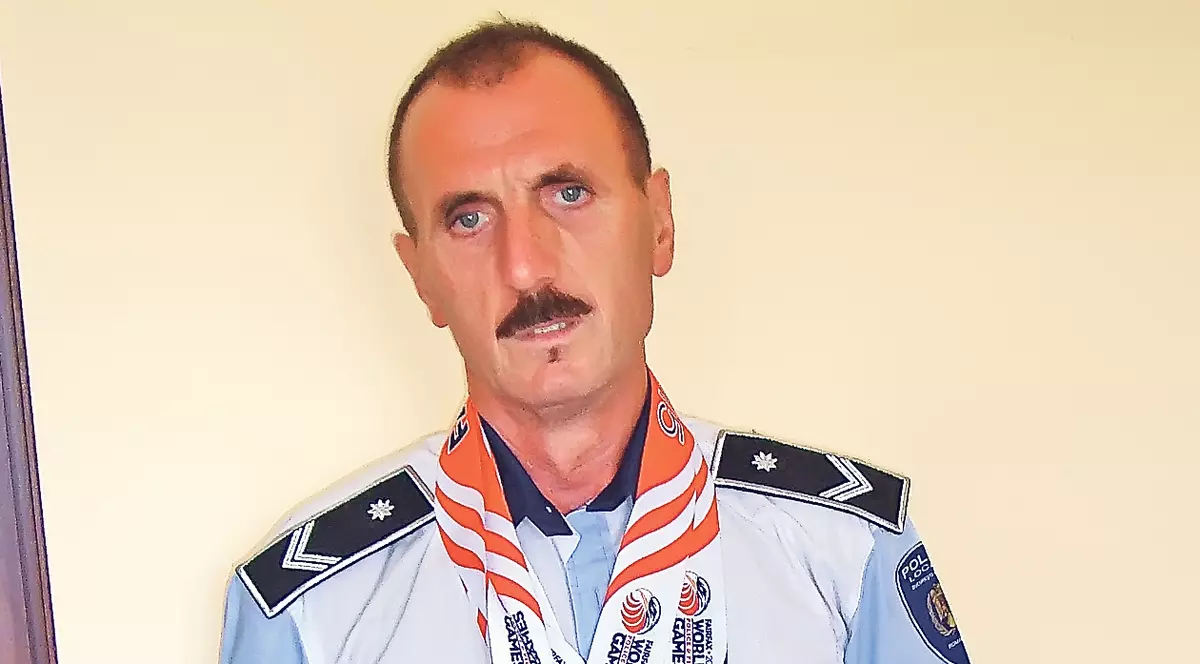 A sărit până-n America și… a luat aurul