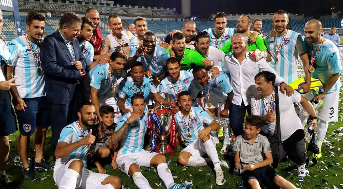 Câștigătoarea Supercupei României s-a despărțit și de Dacian Varga. ^Mijlocașul a semnat cu Petrolul. Primele declarații ale fotbalistului / EXCLUSIV