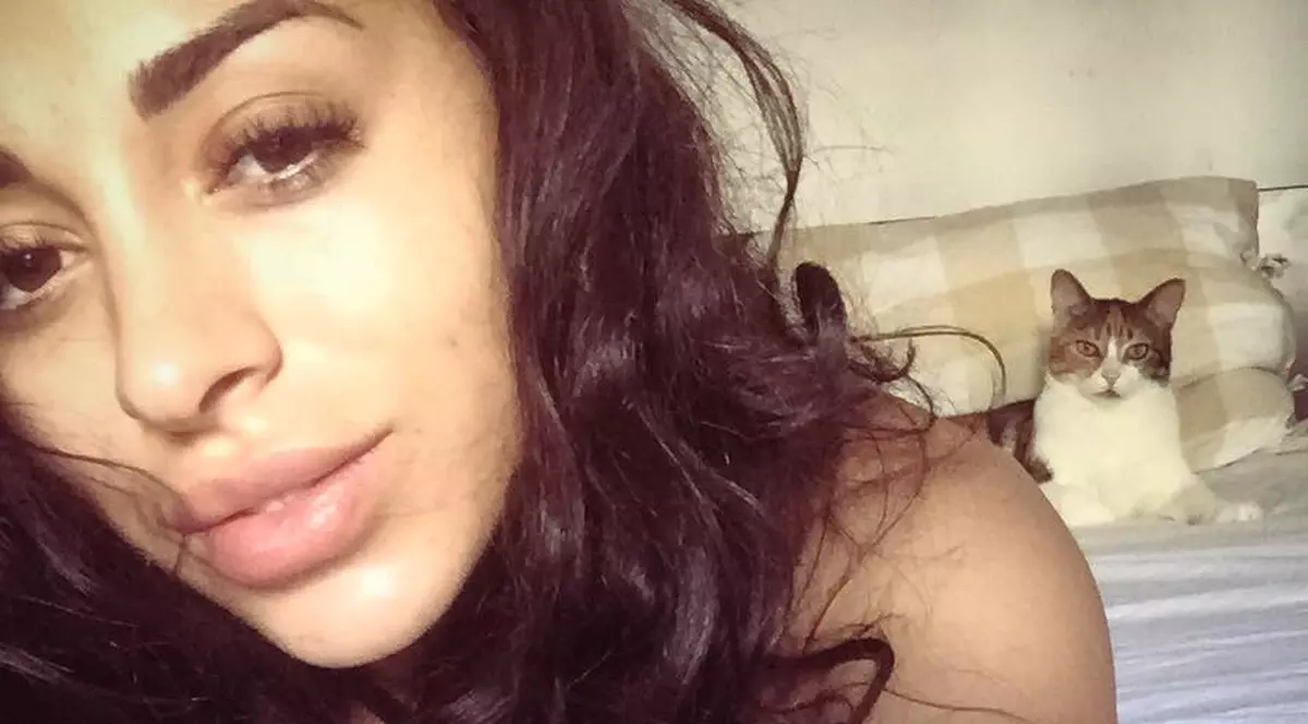 Gafă de Facebook! Ruby s-a vrut sexy, dar un detaliu i-a scăpat. Ce au văzut fanii