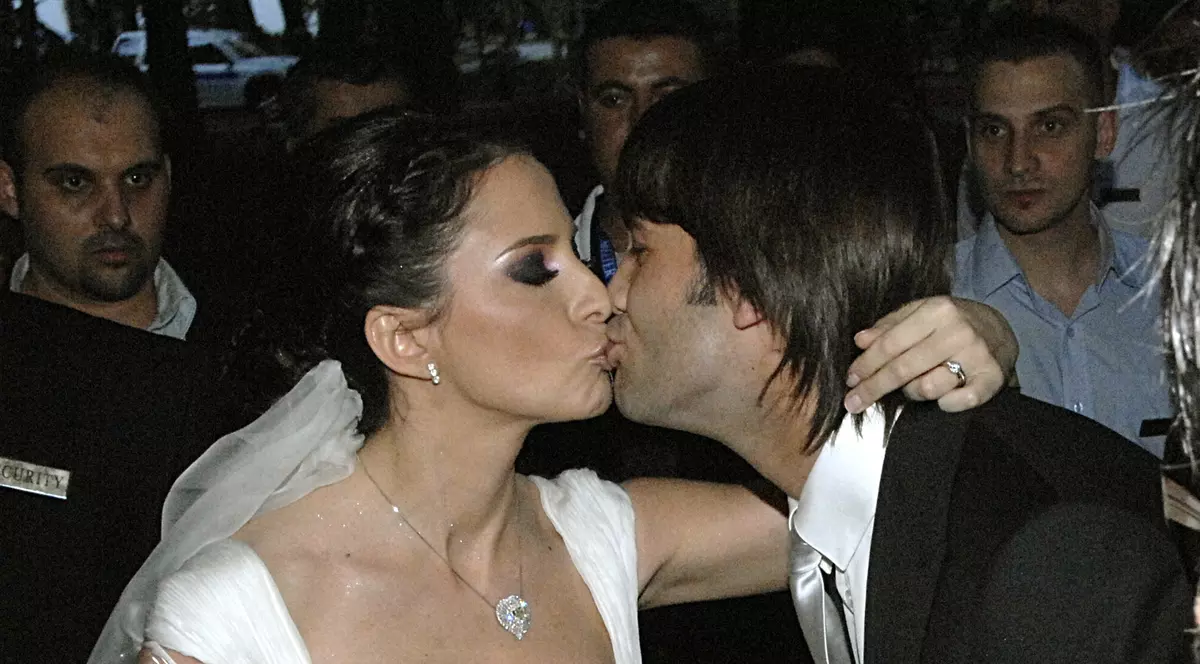 Cristi și Adelina Chivu sărbătoresc șapte ani de căsnicie: ”La muți ani, dragostea mea!”