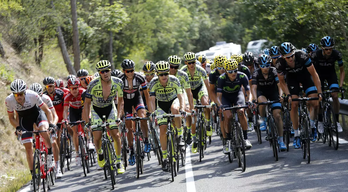 Chris Froome nu e lider peste tot. TOP 10 cicliști cu cei mai mulți bani încasați în Turul Franței 2015 | GALERIE FOTO