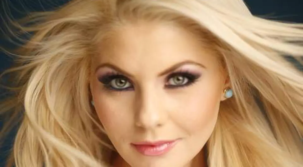 Cu cine se iubește Adina de la Haven? E un cântăreț cunoscut de la noi!