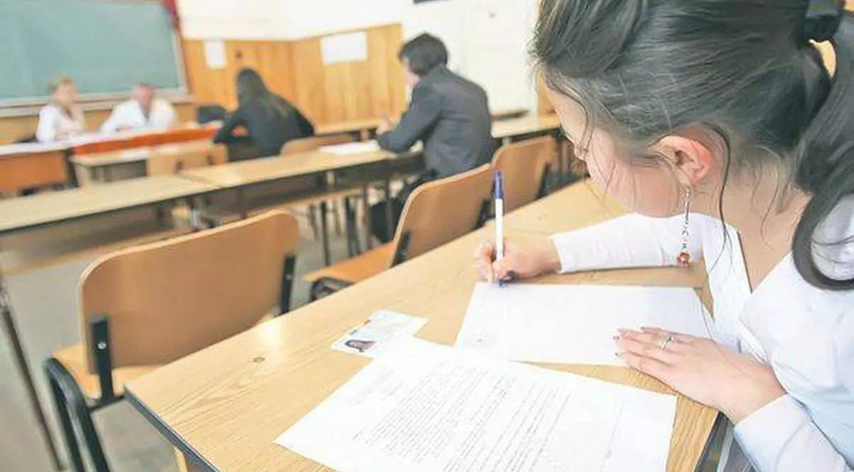 BACALAUREAT 2015 TOAMNĂ. Când încep probele sesiunii august-septembrie a examenului de BACALAUREAT