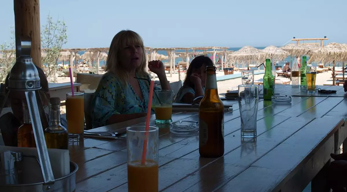 Ce a făcut iubitul tânăr al Elenei Udrea, după o seară de tandrețuri