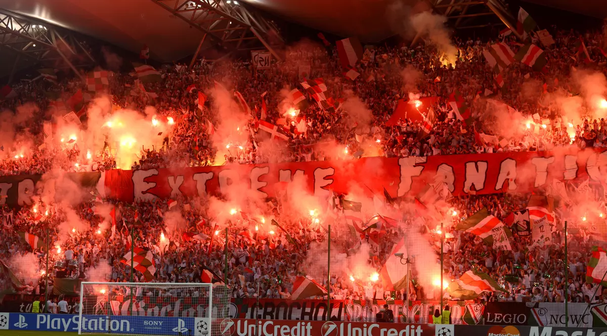 Galeria Botoşaniului va fi condusă de o bunică de 60 de ani în infernul de la Varşovia / VIDEO