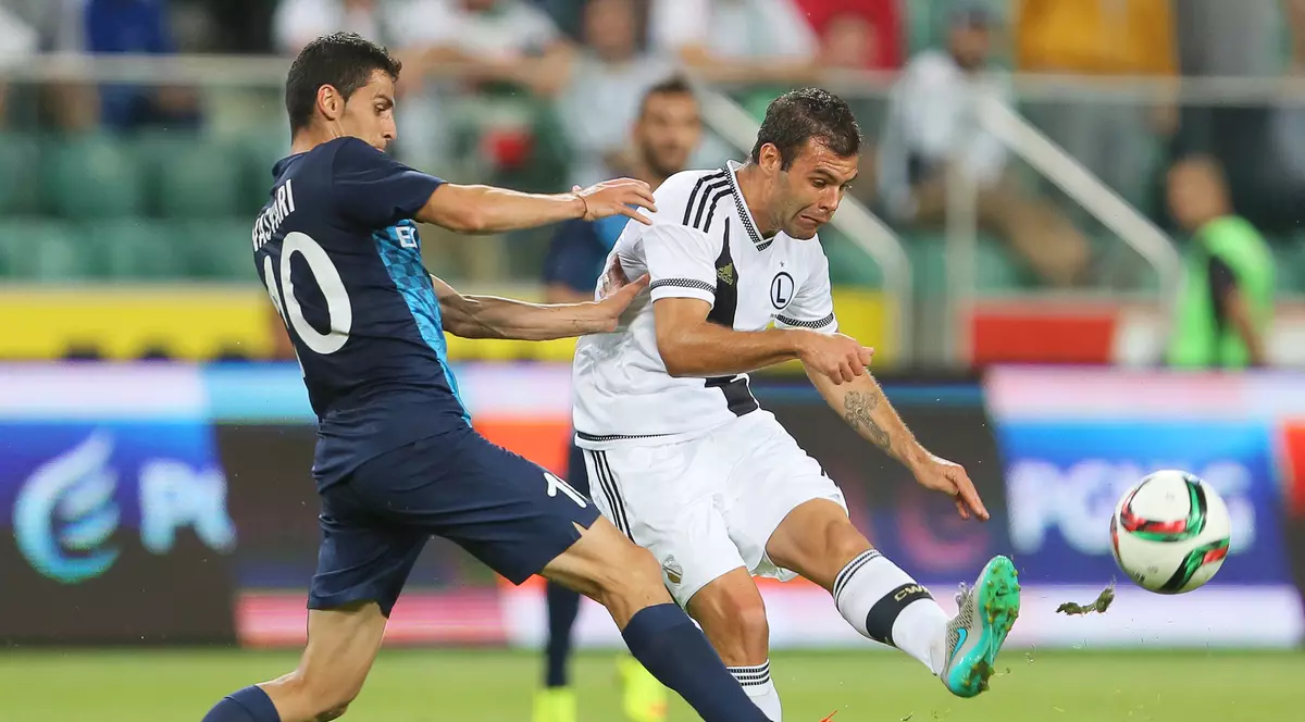 Votați soarele. Botoșaniul mizază pe imensul corp cosmic pentru a o elimina pe Legia