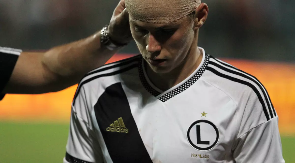 Meci întrerupt în Liga Europa, din pricina bătăilor, la FK Kukesi - Legia / ^FOTO&VIDEO