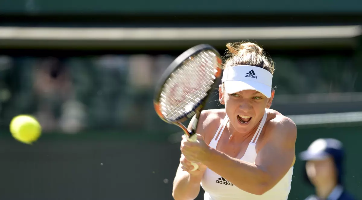 Eliminată în turul 1 la Wimbledon, Simona Halep e afectată serios de criticile românilor. ^Fed Cup a dat-o peste cap