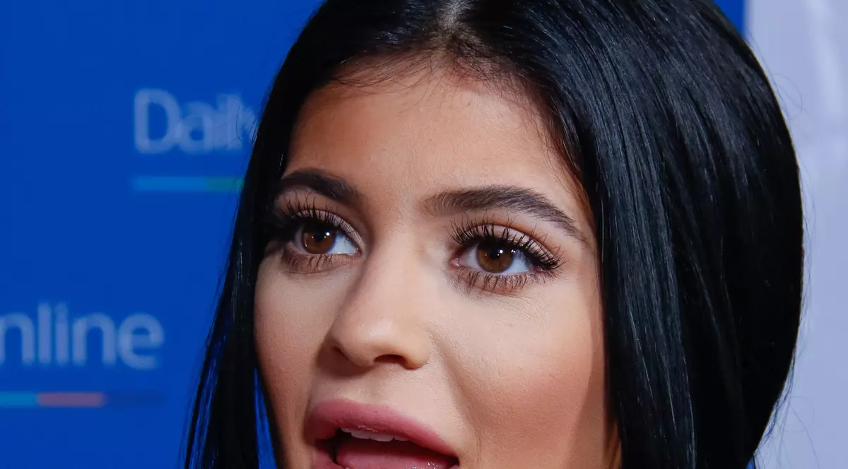 Kylie Jenner o ia pe urmele lui Kim Kardashian? Casetă porno la 18 ani