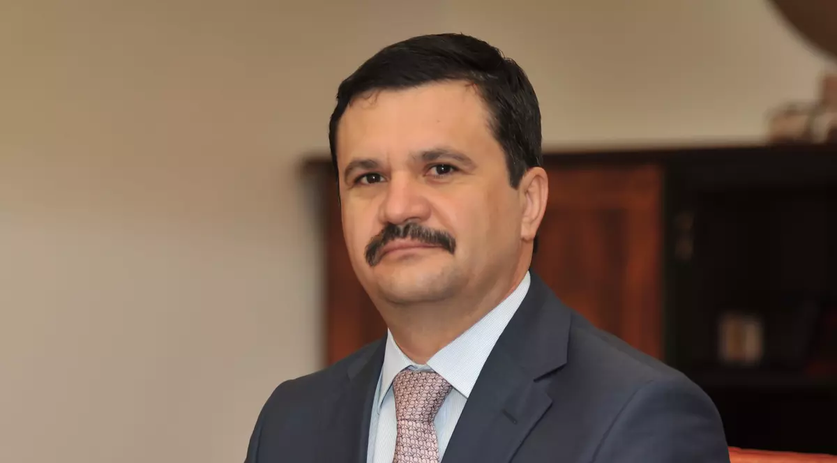 Nicolae Ioțcu, mai-marele județului Arad, prins cu 10.000 de euro mită