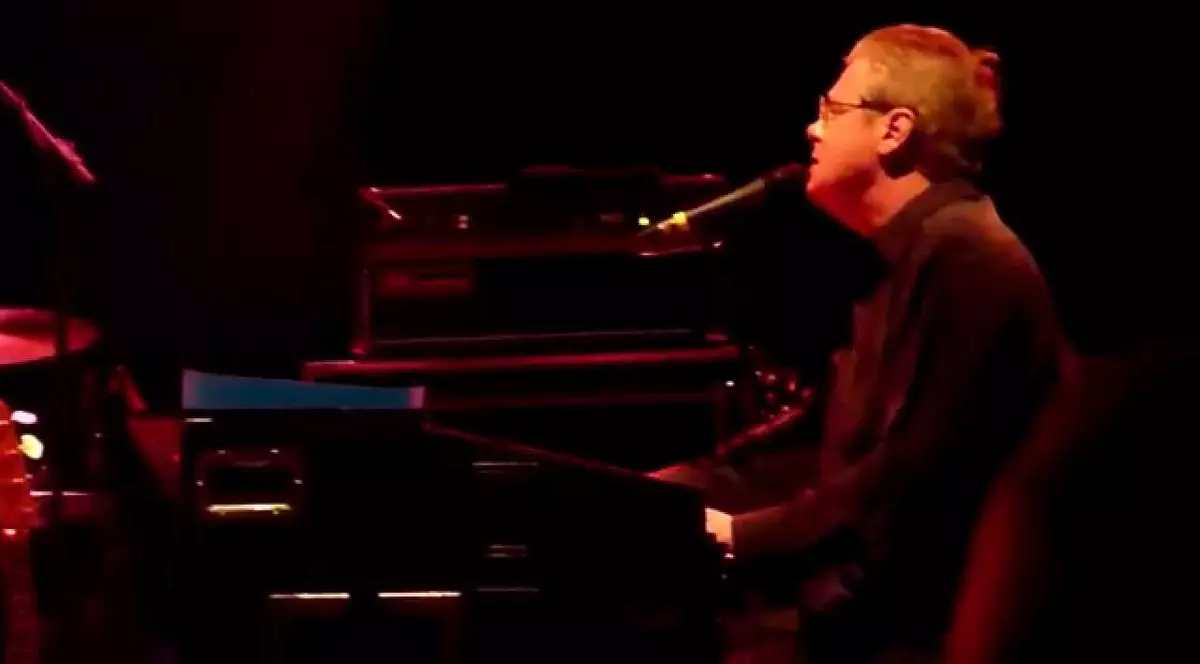 A murit muzicianul Eddie Hardin. Avea 66 de ani