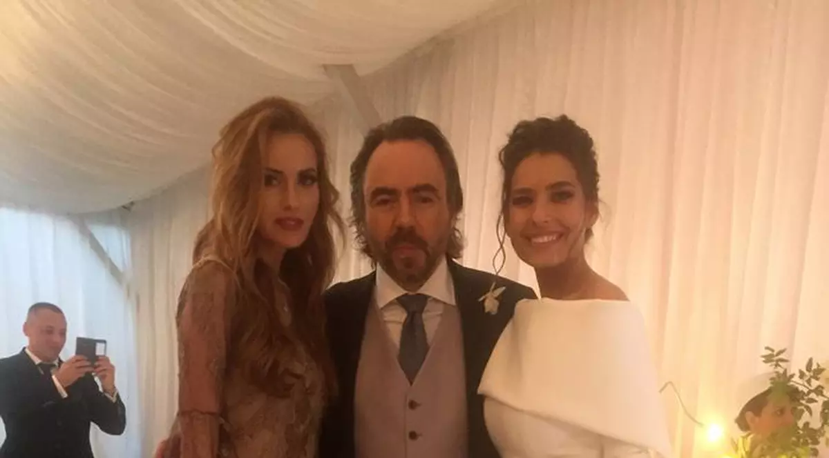 Actrița Ana Maria Pop a strălucit la nunta lui Bobby Păunescu. Foto