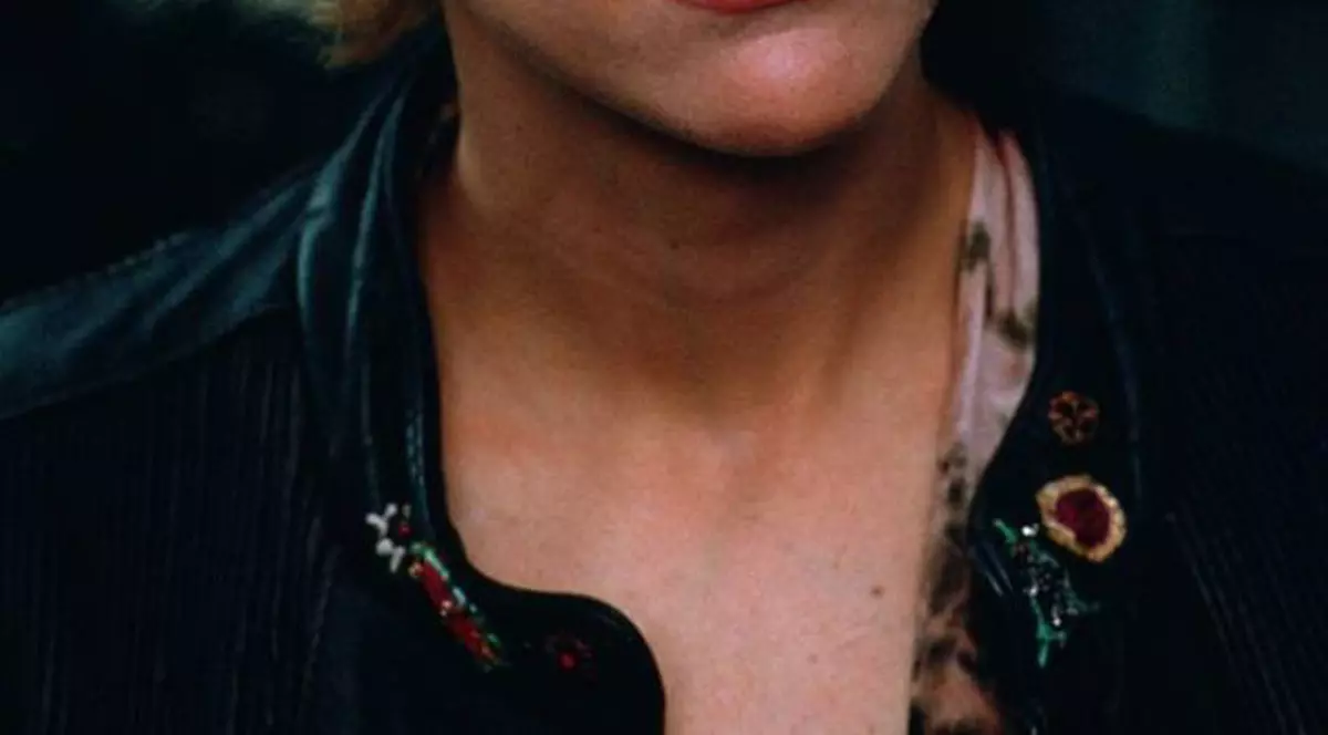 Operaţiile estetice au schimbat-o complet. Una dintre cele mai frumoase actriţe din lume a ajuns de nerecunoscut